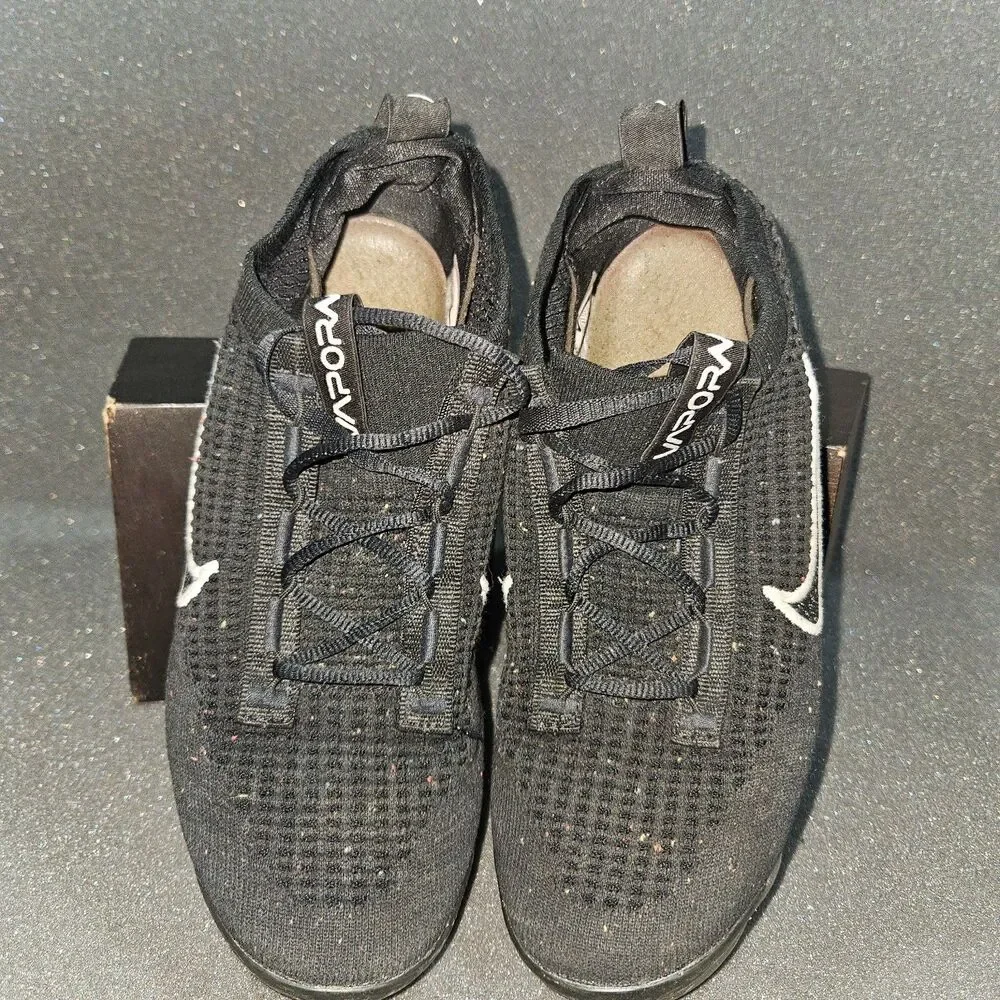 Nike Air VaporMax 2022 Flyknit Black & white Oreo Sneakers